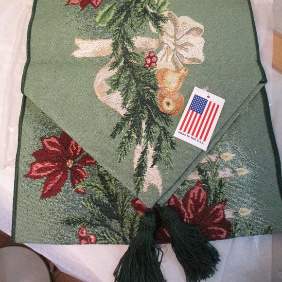 NIP New Christmas Holiday Green Poinsettia Table Runner 13" x 72" - Picture 2 of 3